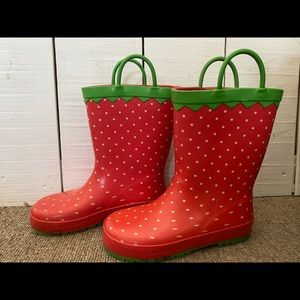 Lil girls rain boots